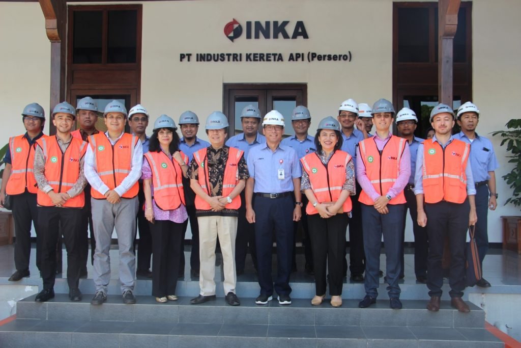 KUNJUNGAN PT INKA