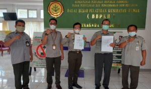 2D56D1C0-0E60-407F-9AFF-92F517CF07AD