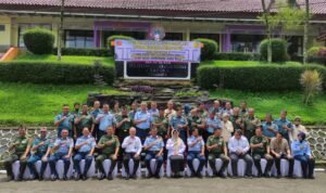 B061B694-2EF1-4A7C-8767-7208678AFB55