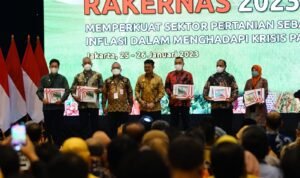 EAEA9289-8F8D-4E1E-9C8B-096733BD08C4