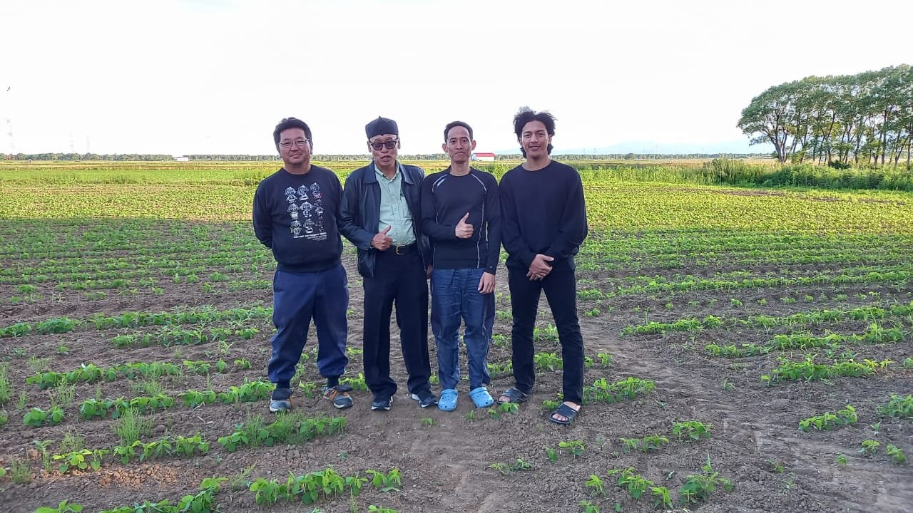 AAB7632C-E4D7-4F7E-B009-451C467A1AF0